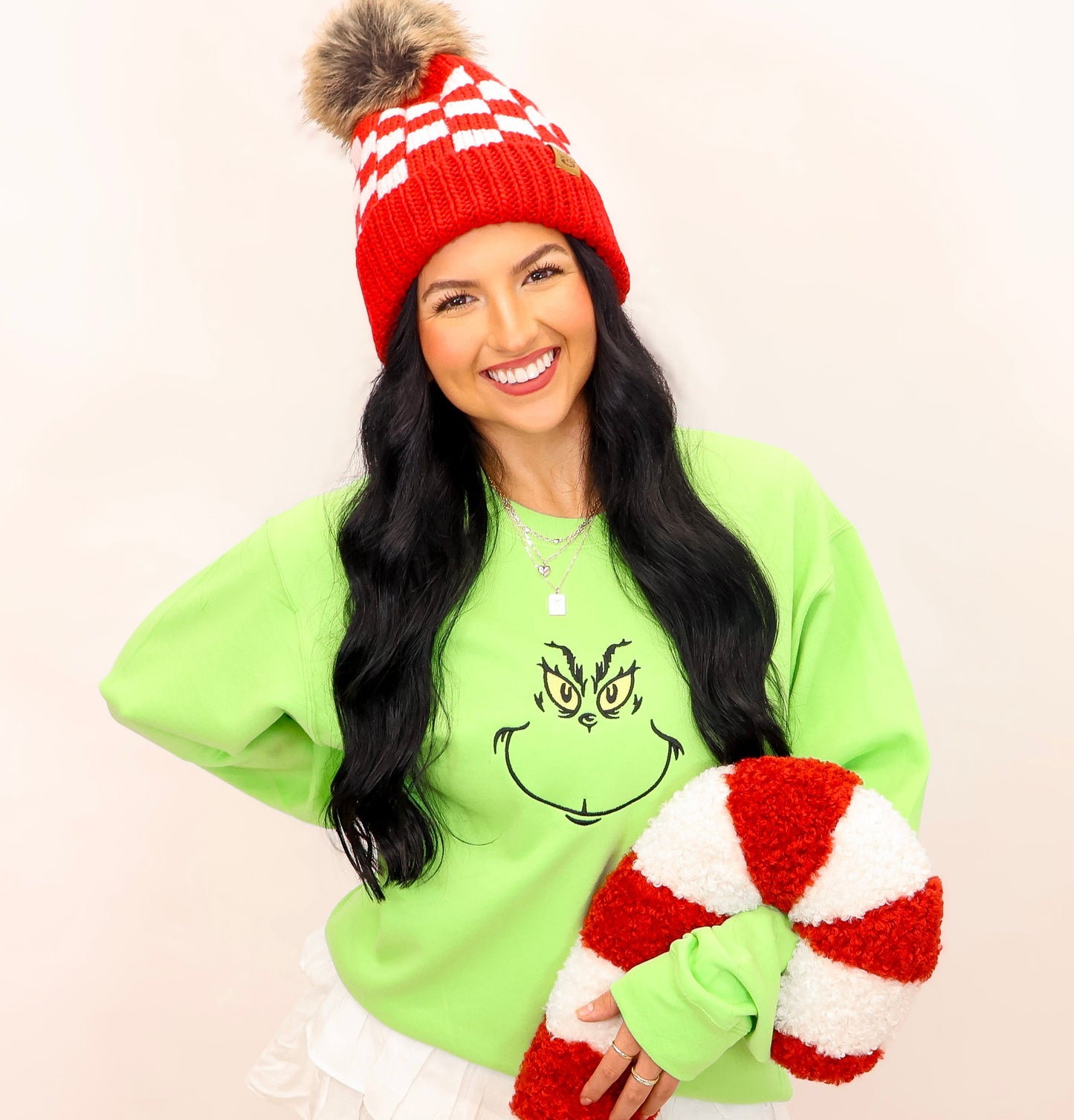 Grinchy Face Outline